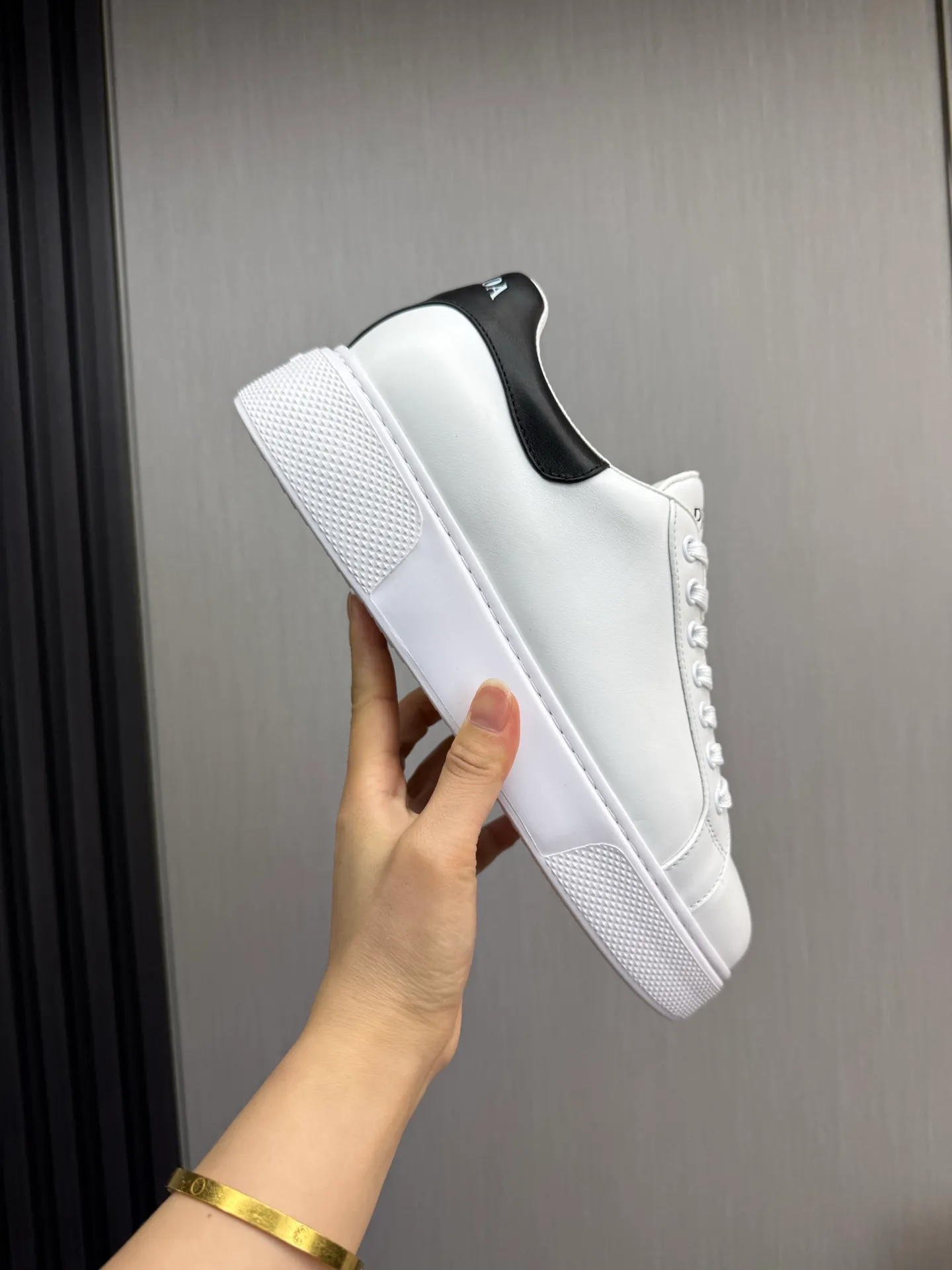 Men's shoes 💰580💰 [PRADA] Men's shoes are popular in the counter, official website is synchronized, 1 high-quality shipment ✔️Imported cowhide fabric + cowhide lining, 1🆚1 replica, original sole, 38-45 (45 customized, non-refundable)